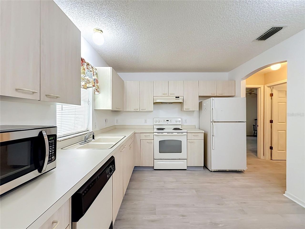1607 COG HILL DRIVE — photo 8