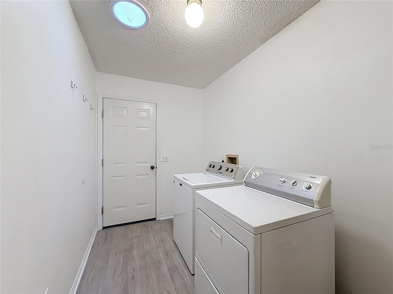 1607 COG HILL DRIVE — photo 17