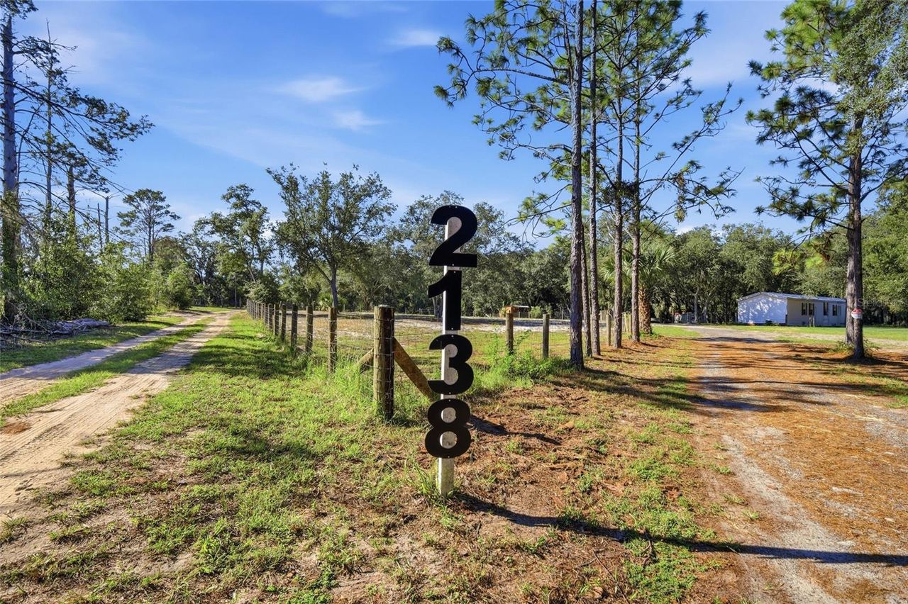 2138 LAKE ELLA ROAD — photo 2