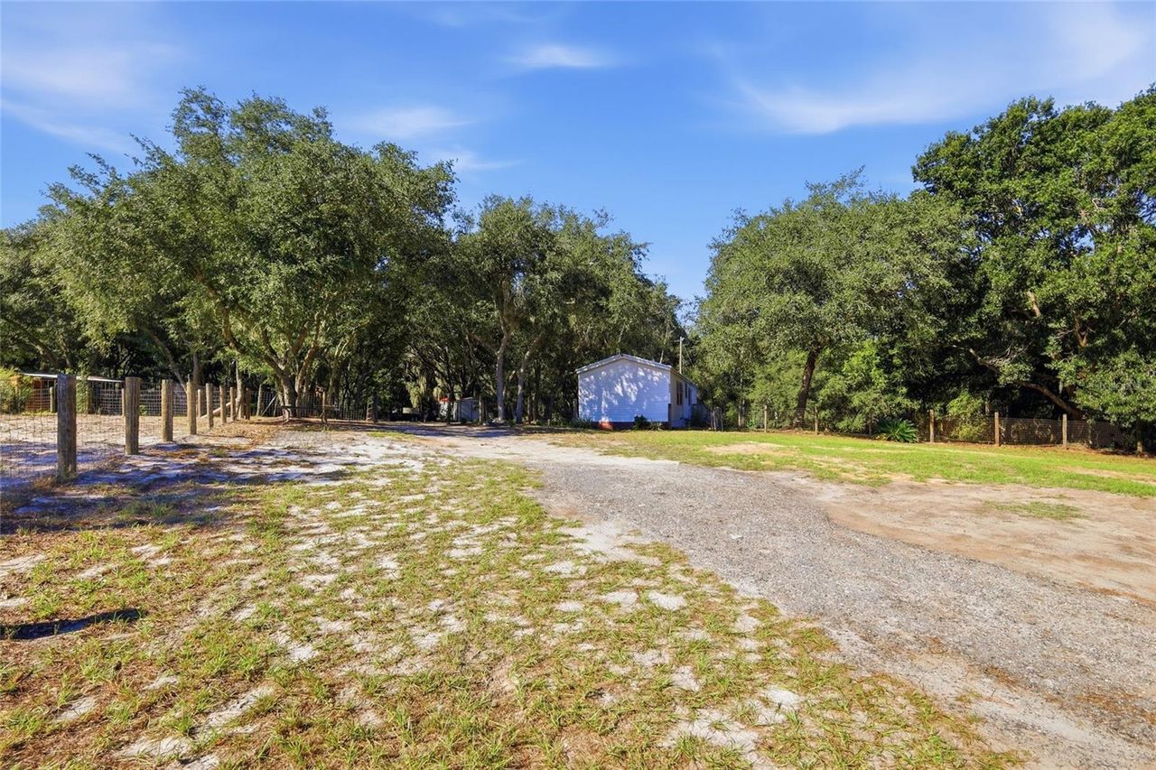 2138 LAKE ELLA ROAD — photo 5