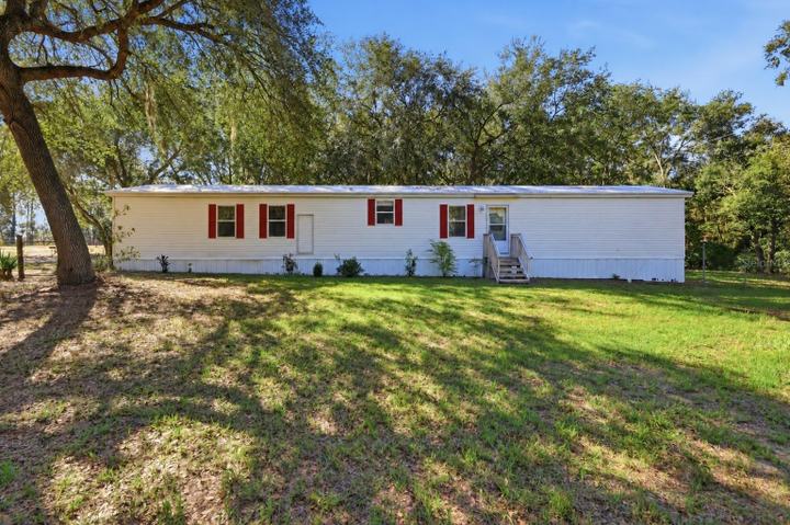 2138 LAKE ELLA ROAD, FRUITLAND PARK, FL