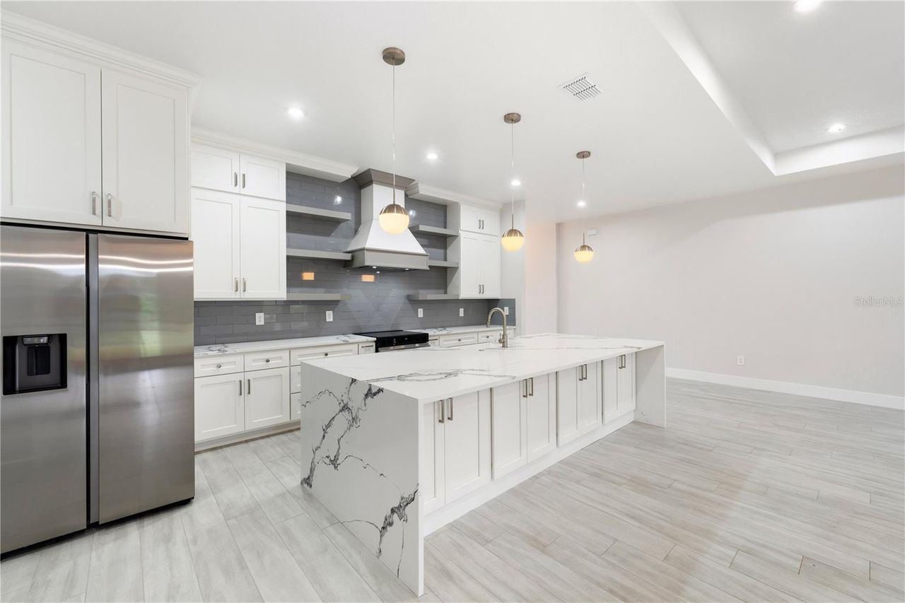 30614 QUINCE AVENUE — photo 11