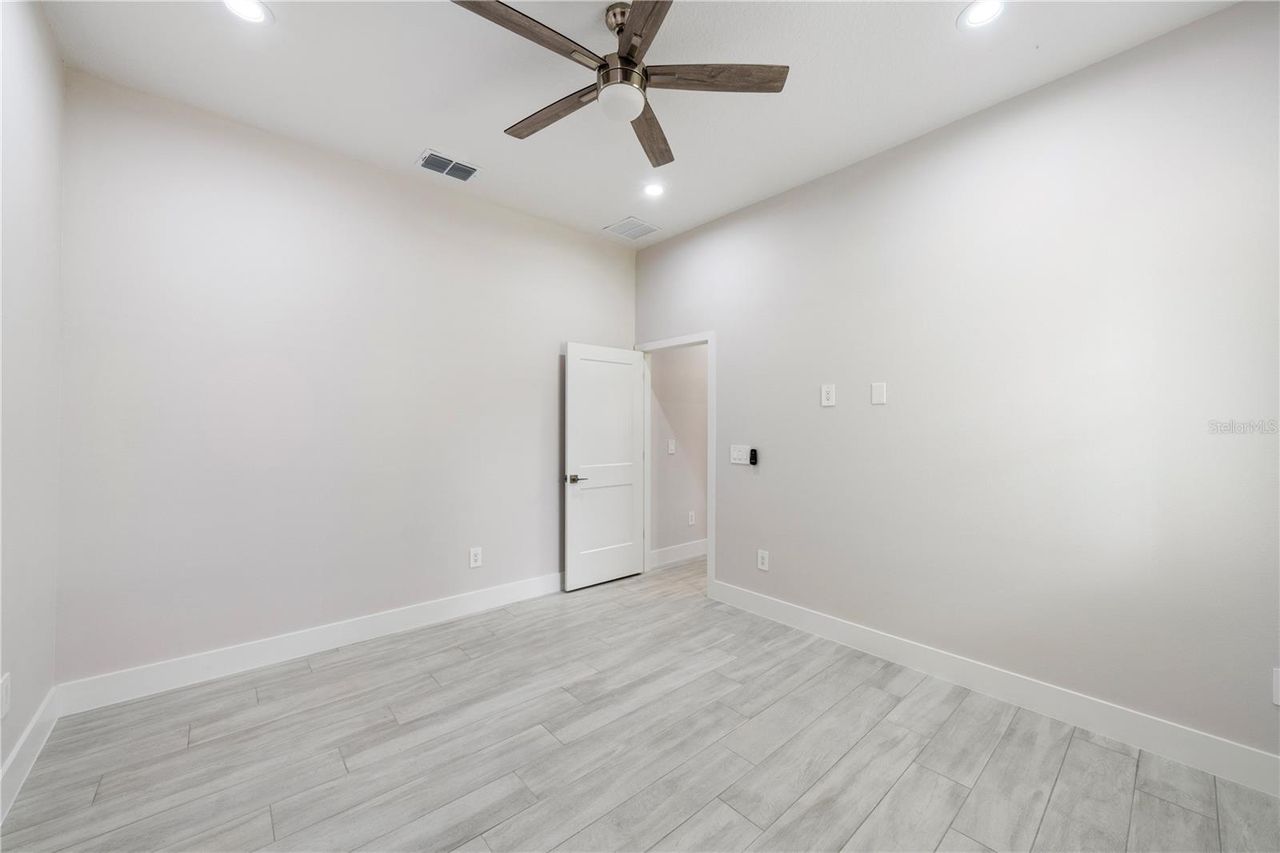 30614 QUINCE AVENUE — photo 32