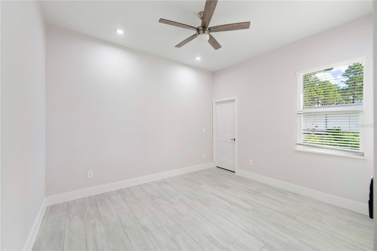 30614 QUINCE AVENUE — photo 37