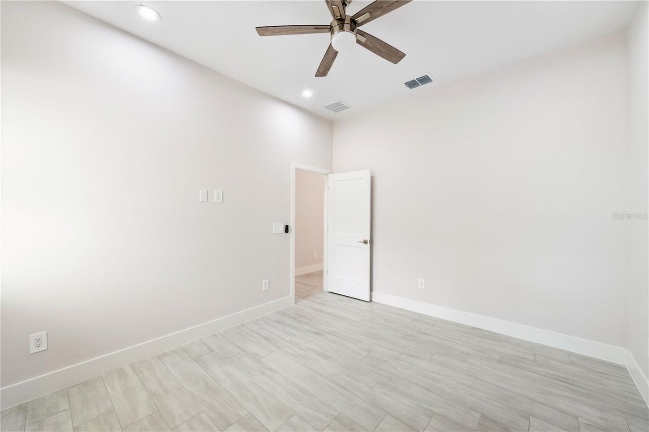 30614 QUINCE AVENUE — photo 38