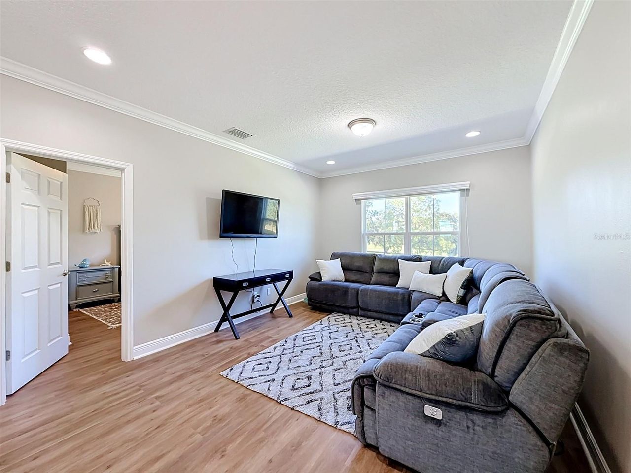 8460 MAGNIFICENT LANE — photo 24