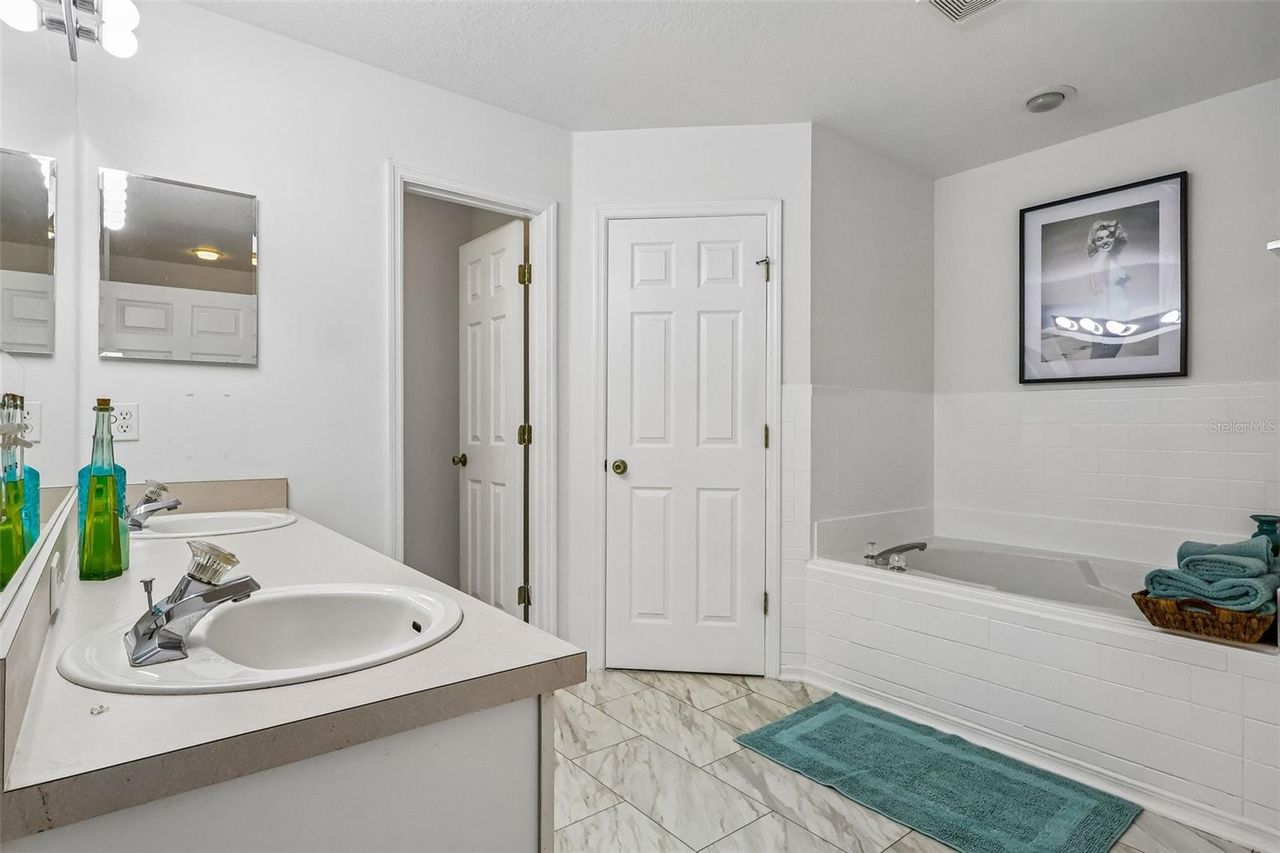 1305 WINDY BLUFF DRIVE — photo 37