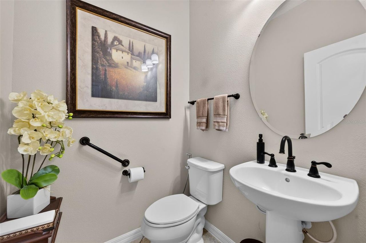 164 SILVER MAPLE ROAD — photo 35