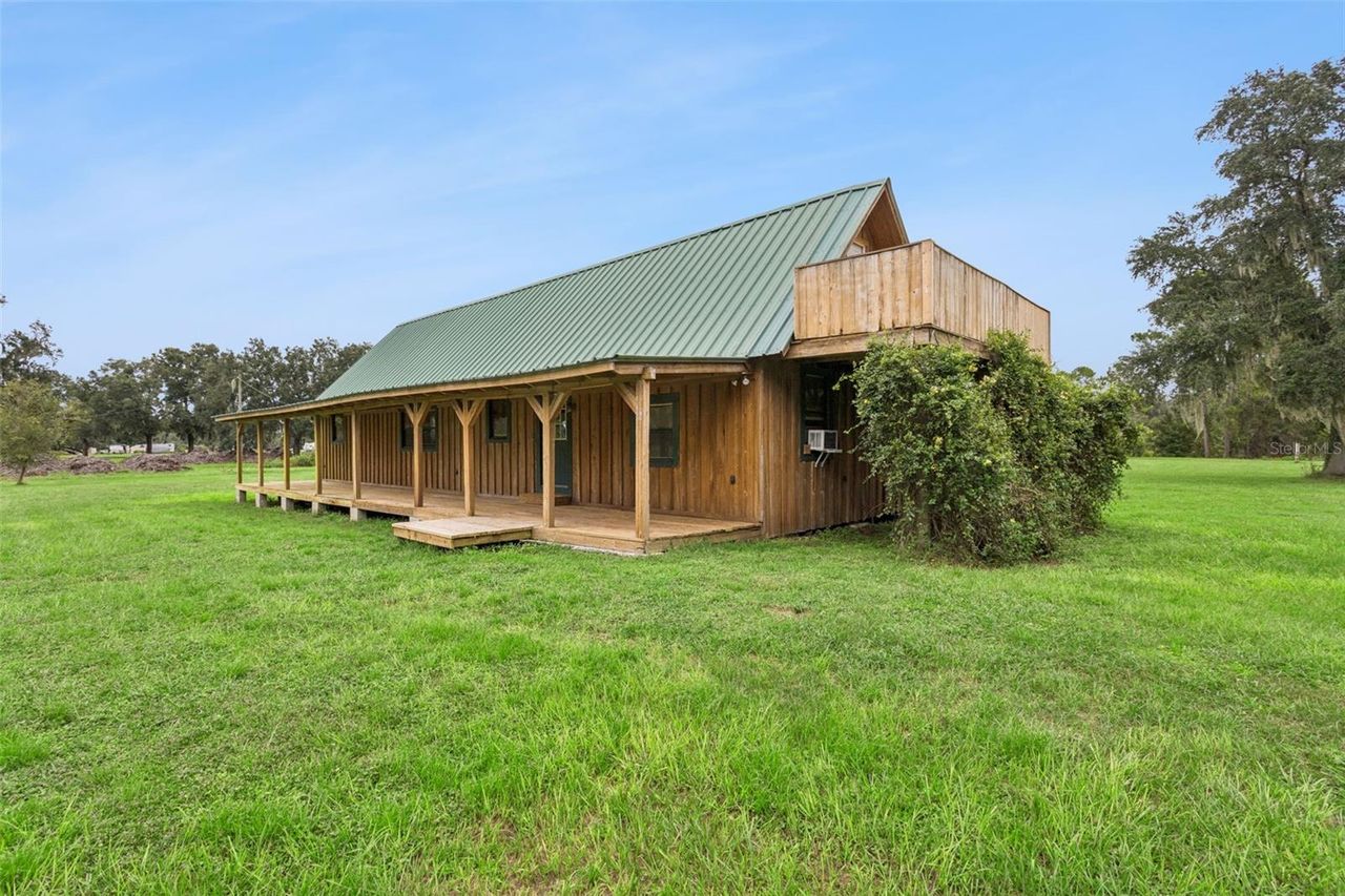 1017 SLOANS RIDGE ROAD — photo 3
