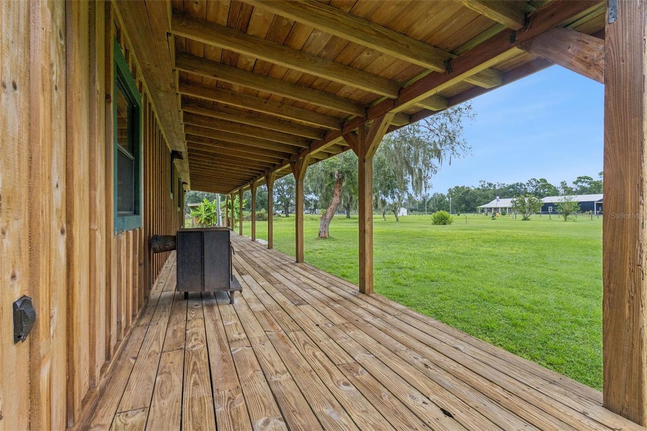 1017 SLOANS RIDGE ROAD — photo 4