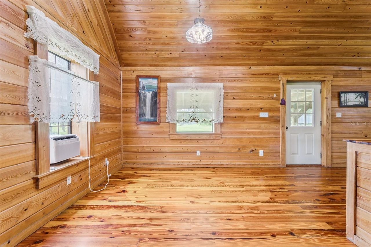 1017 SLOANS RIDGE ROAD — photo 14