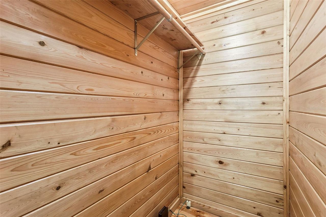 1017 SLOANS RIDGE ROAD — photo 32