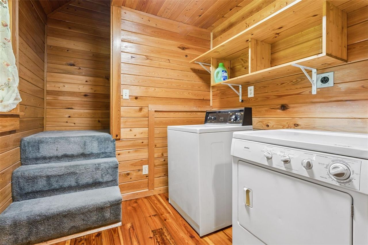 1017 SLOANS RIDGE ROAD — photo 35
