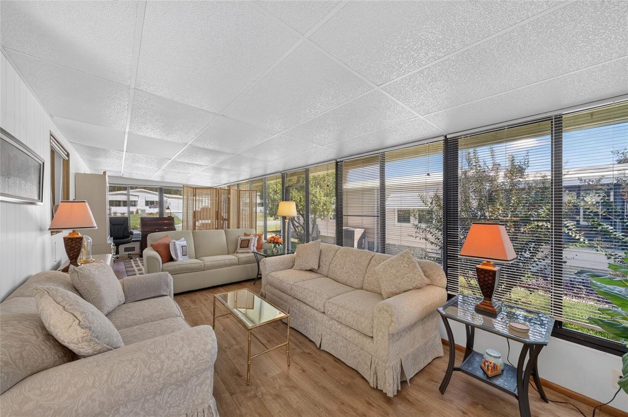 718 ORCHID STREET — photo 22