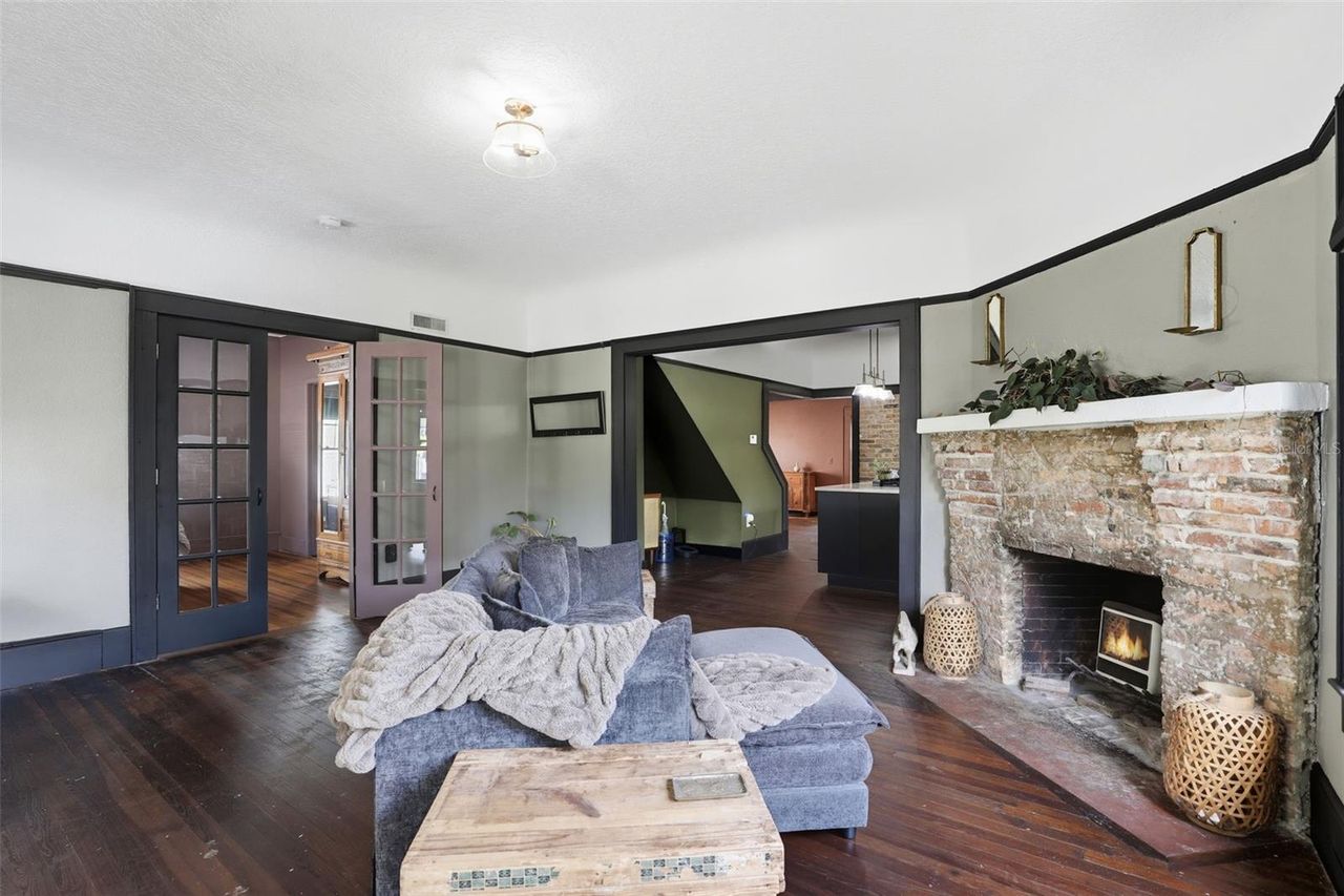 1510 WASHINGTON AVENUE — photo 4