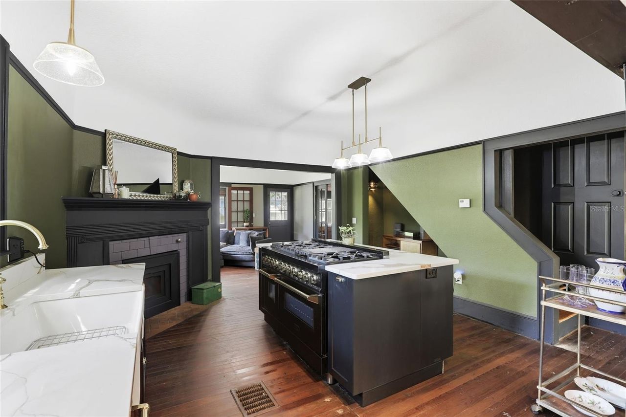 1510 WASHINGTON AVENUE — photo 7