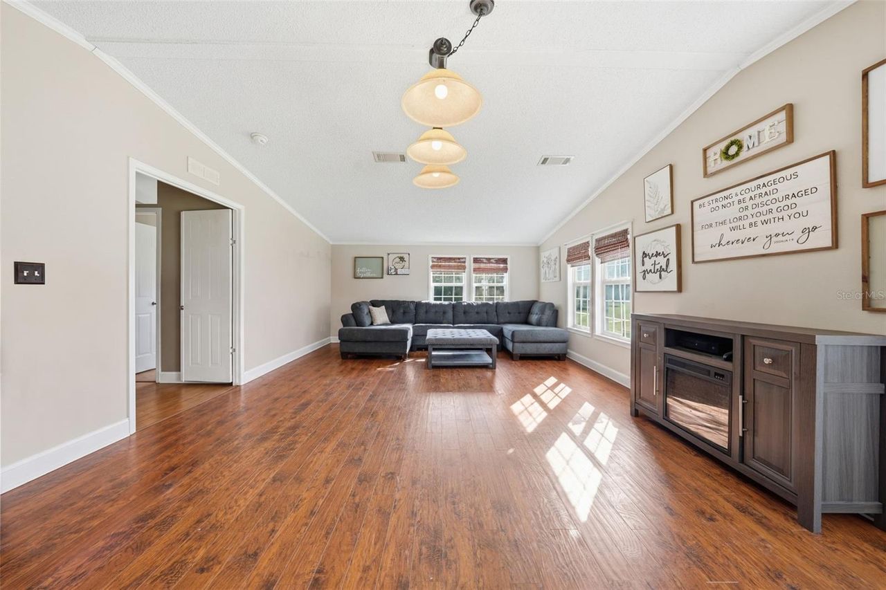 40928 BRIDLE PATH LANE — photo 31