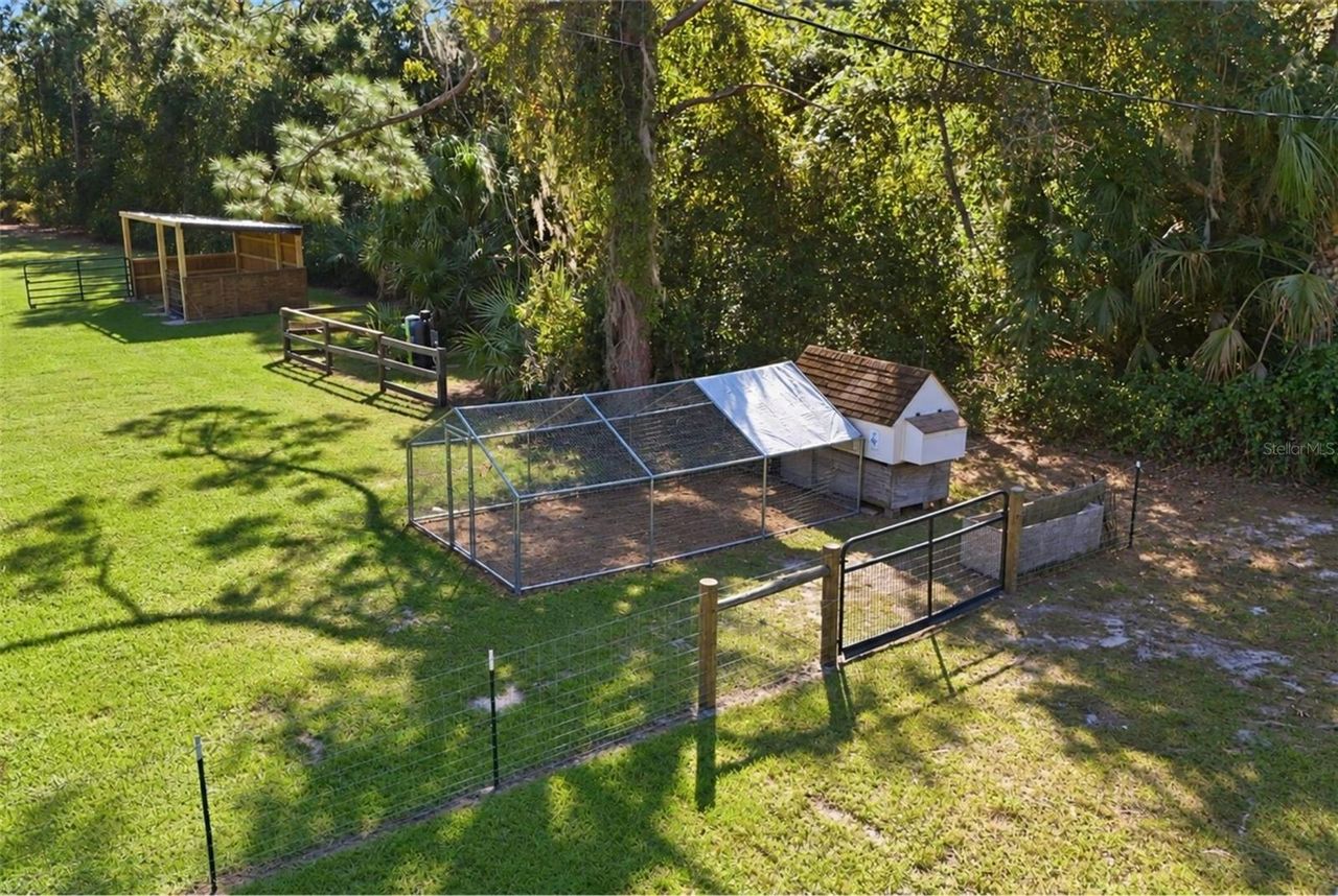 40928 BRIDLE PATH LANE — photo 35