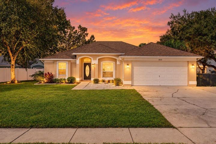 2610 AUTUMN LANE, EUSTIS, FL