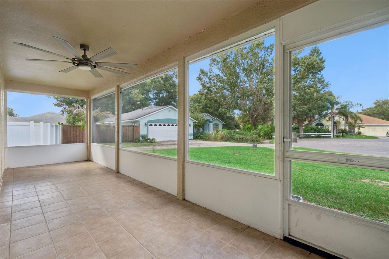 2610 AUTUMN LANE — photo 34