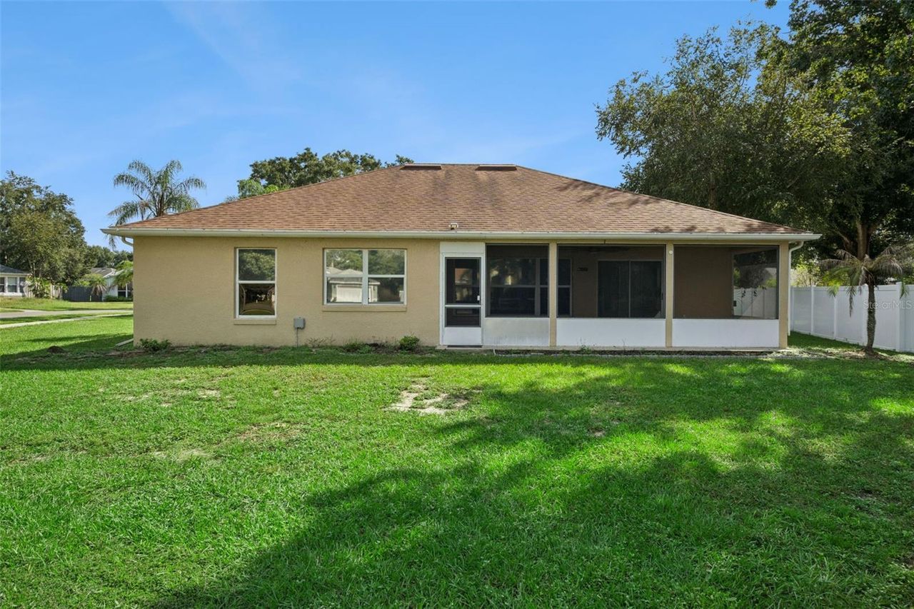 2610 AUTUMN LANE — photo 35