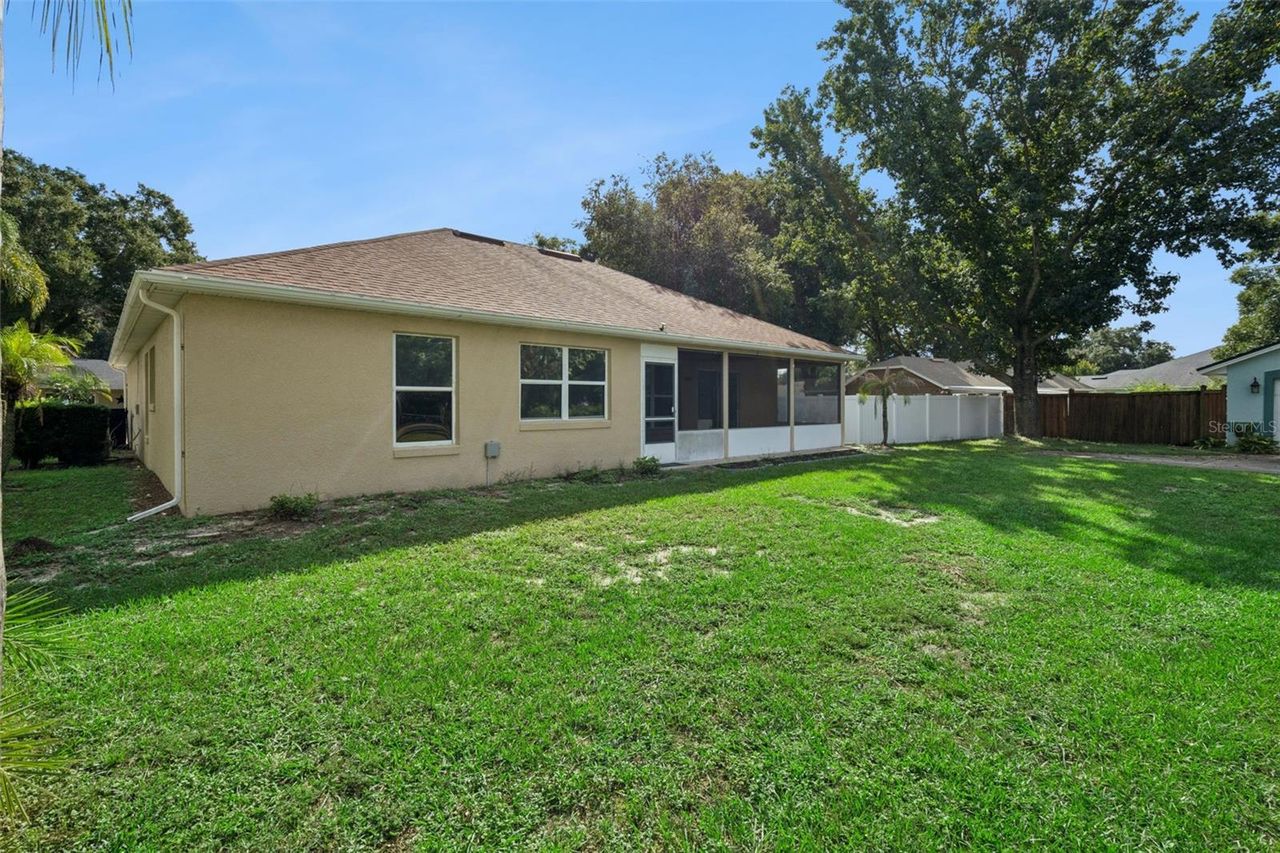 2610 AUTUMN LANE — photo 37