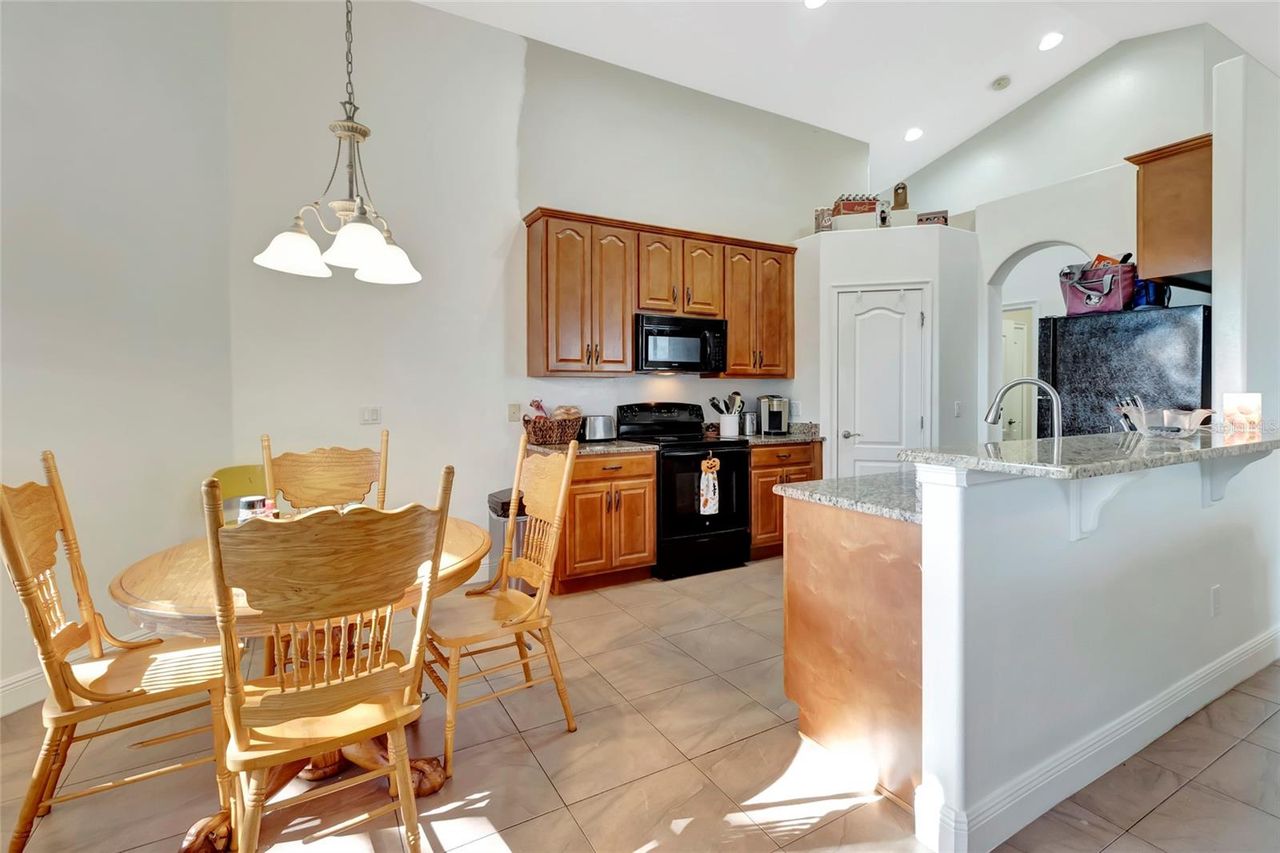 4877 GRASSY KNOLL DRIVE — photo 18