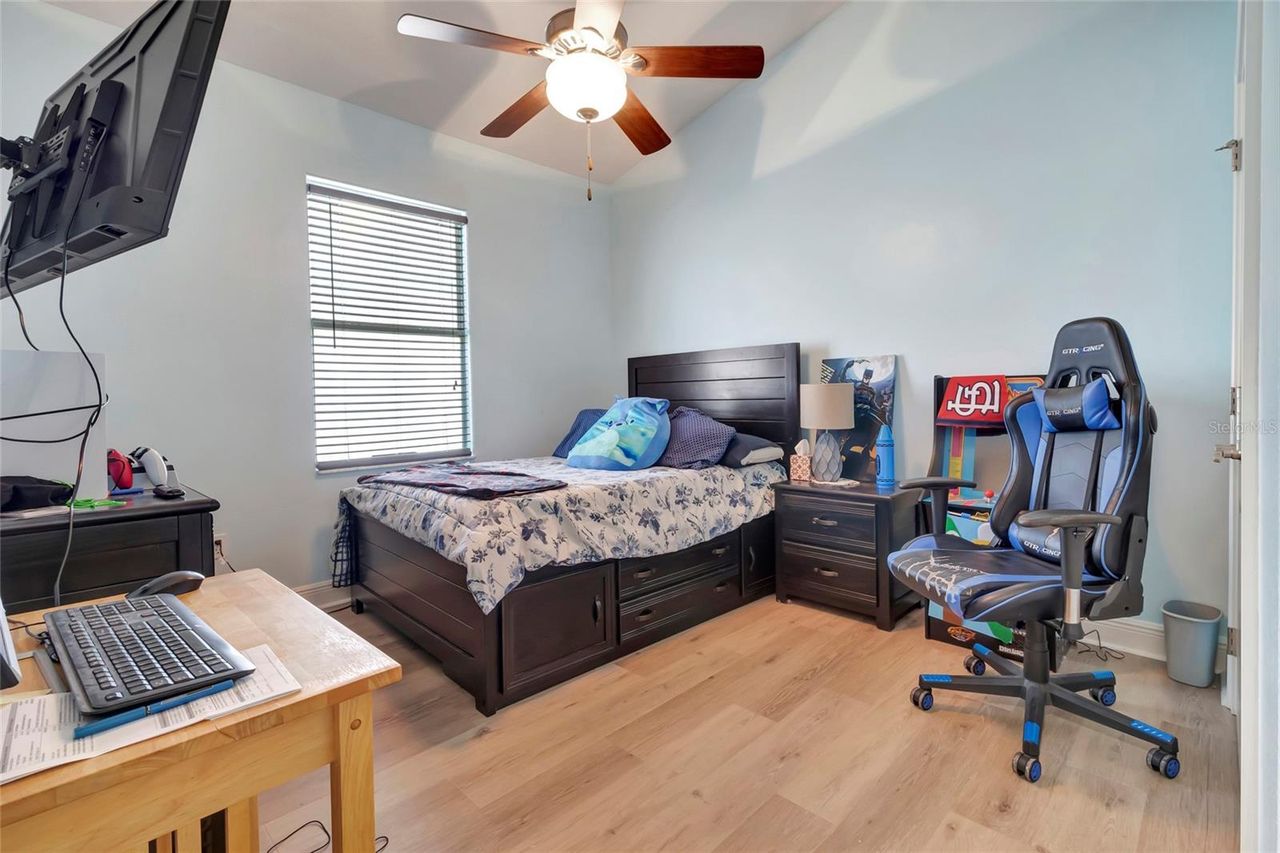 4877 GRASSY KNOLL DRIVE — photo 28