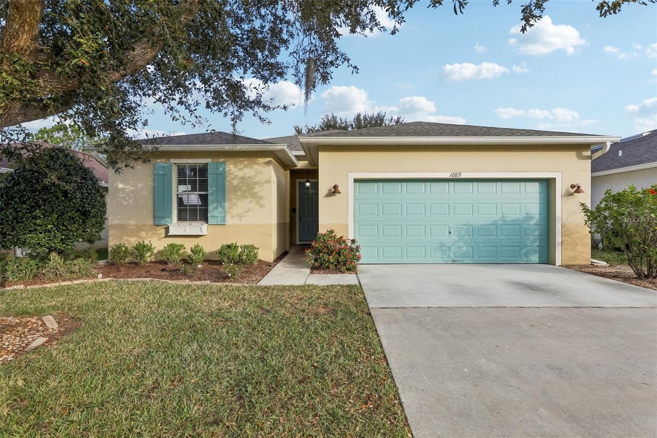 1689 STRATHMORE CIRCLE — photo 1