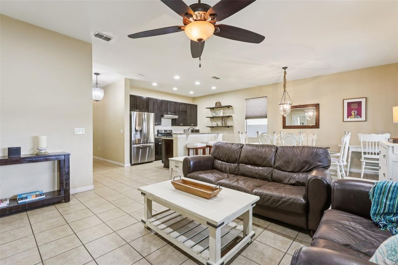 1689 STRATHMORE CIRCLE — photo 10