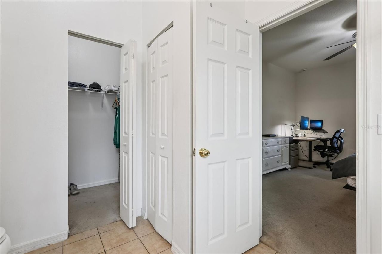 1689 STRATHMORE CIRCLE — photo 19