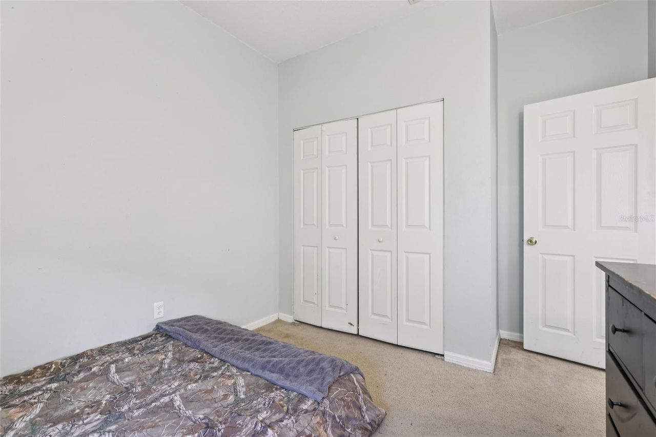 1689 STRATHMORE CIRCLE — photo 23