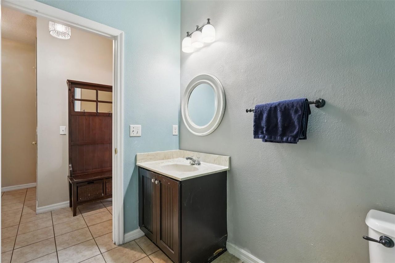 1689 STRATHMORE CIRCLE — photo 25
