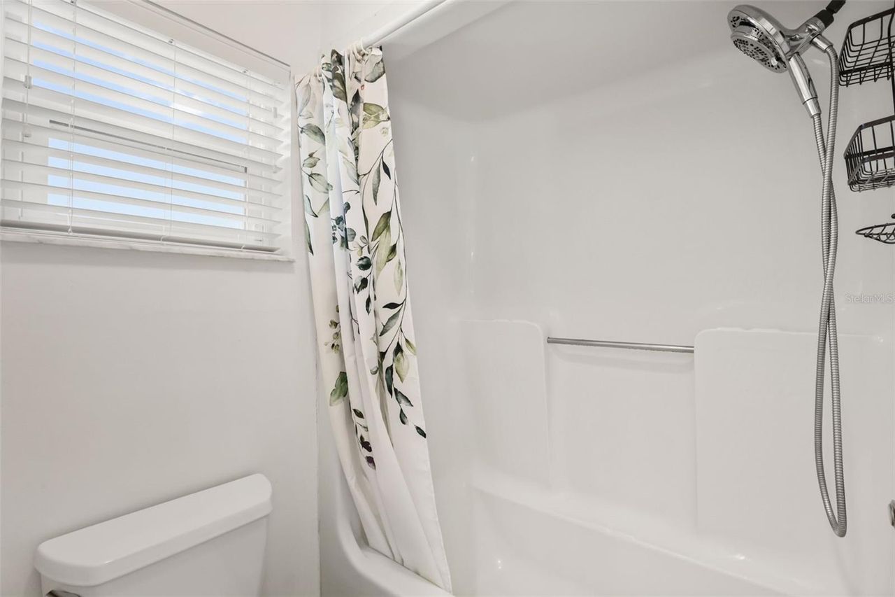 1080 FOREST DRIVE — photo 17