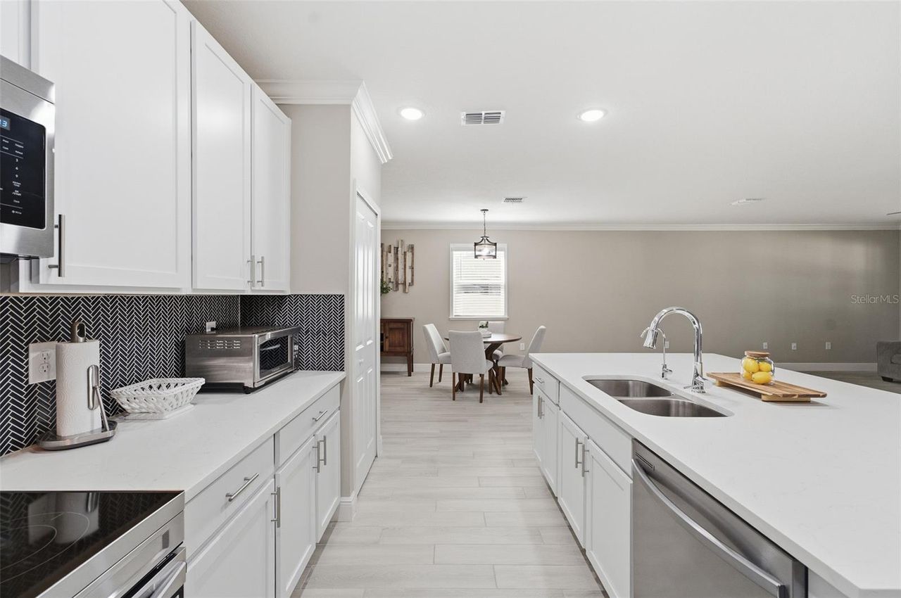 6601 TEMPO WAY — photo 9
