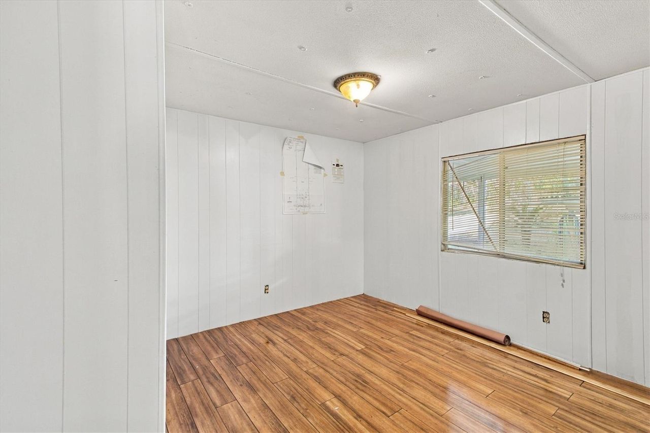 2930 GRIFFIN AVENUE — photo 29