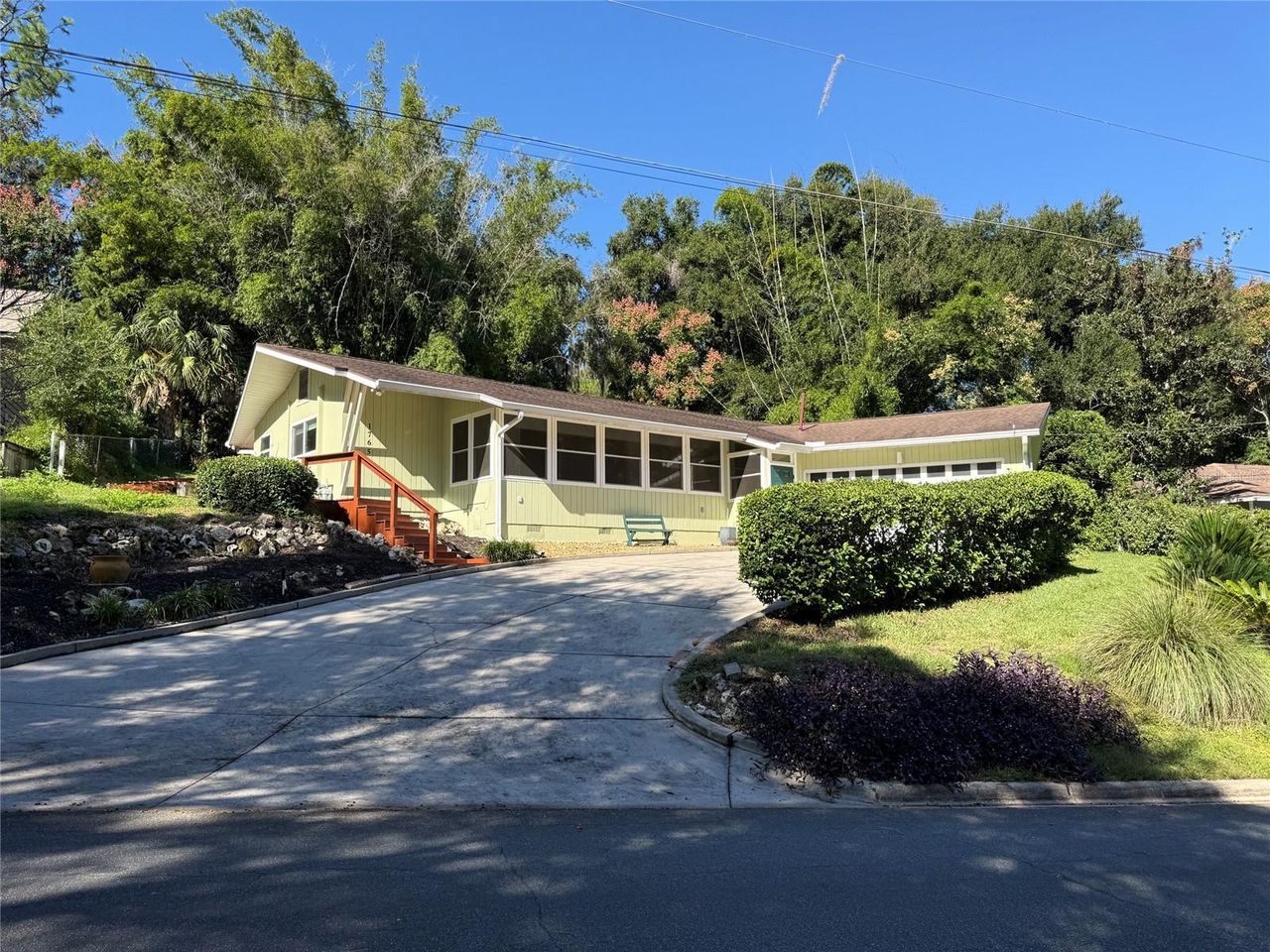 1765 HILLTOP DRIVE — photo 2