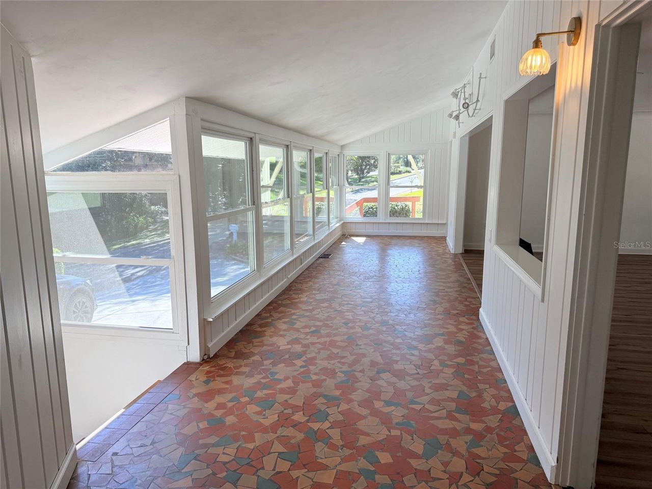 1765 HILLTOP DRIVE — photo 5