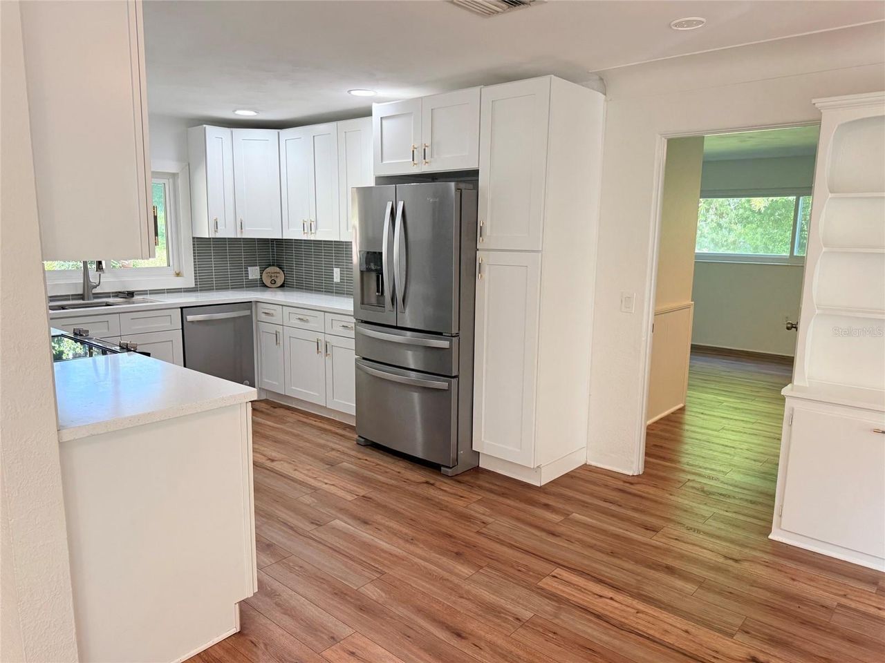 1765 HILLTOP DRIVE — photo 8