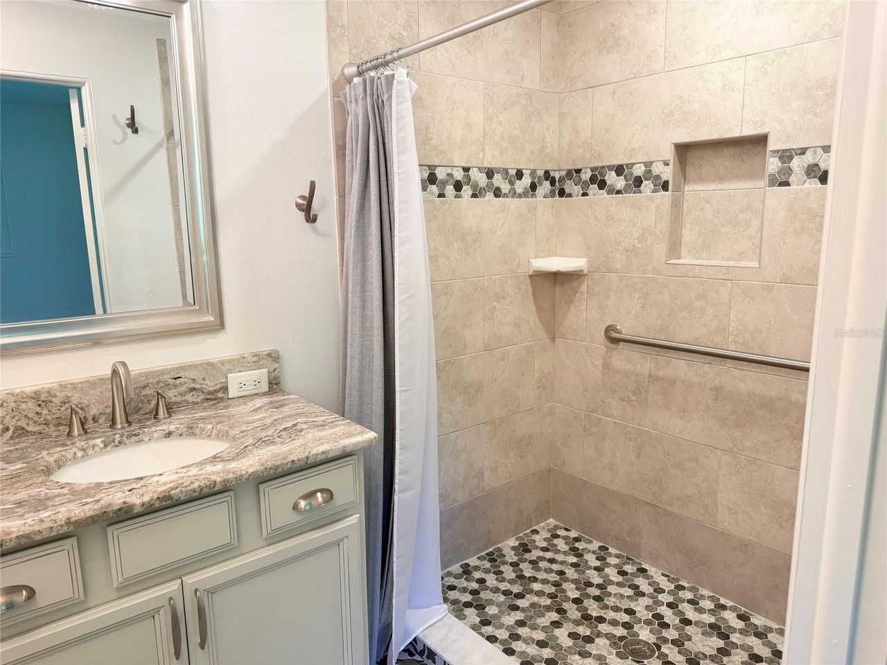 1765 HILLTOP DRIVE — photo 14