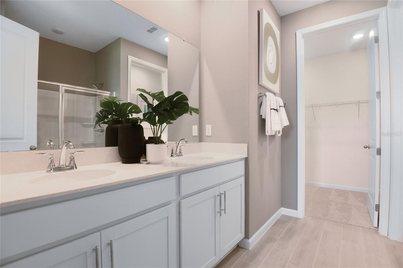 194 BLUE STAR COURT — photo 11