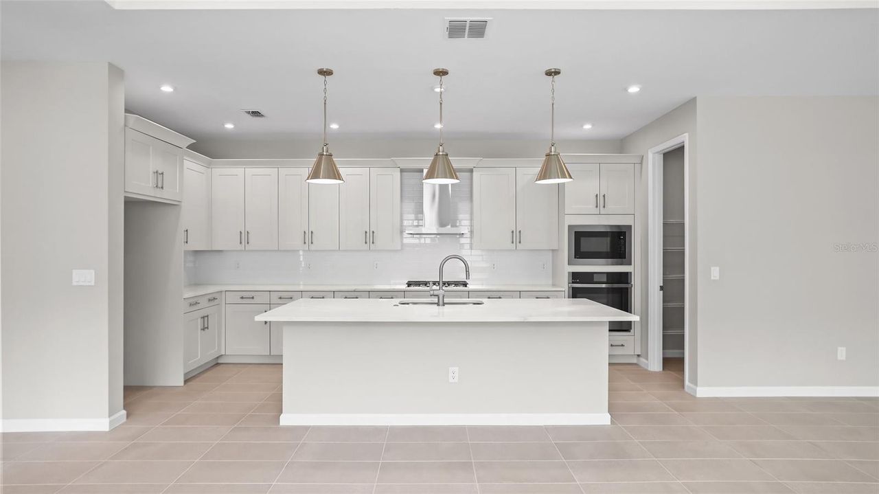948 CLUB CRESSWIND DRIVE — photo 15
