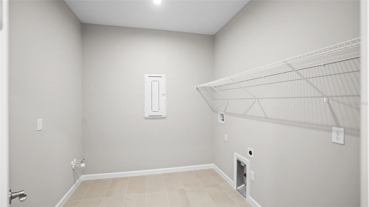948 CLUB CRESSWIND DRIVE — photo 39