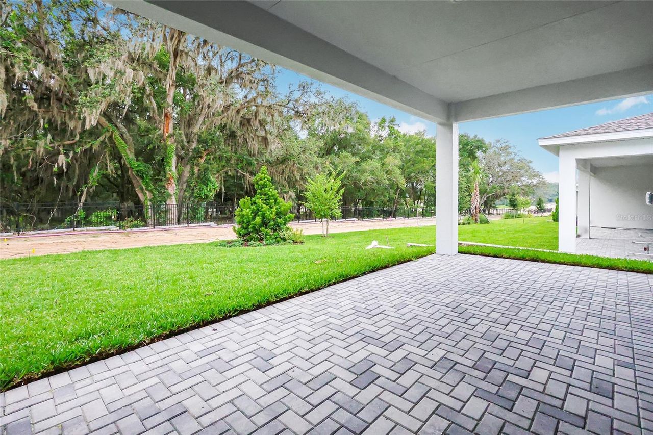 948 CLUB CRESSWIND DRIVE — photo 42
