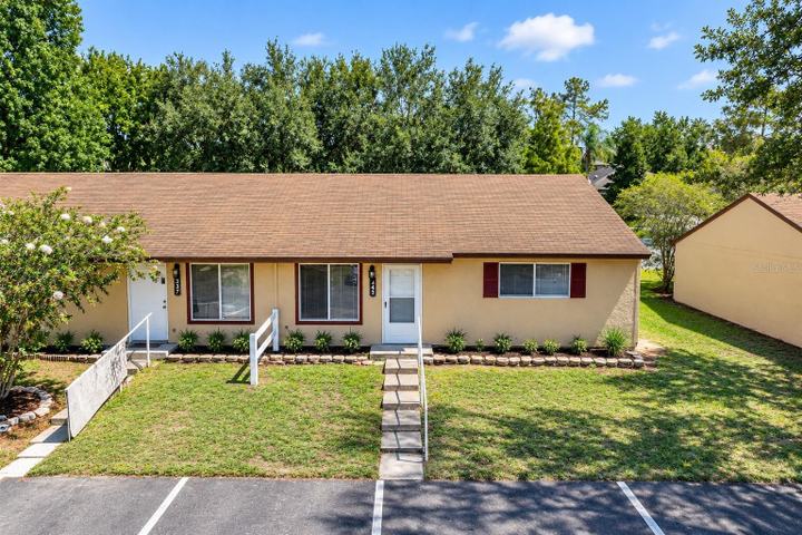 343 ROSEWOOD LANE, TAVARES, FL