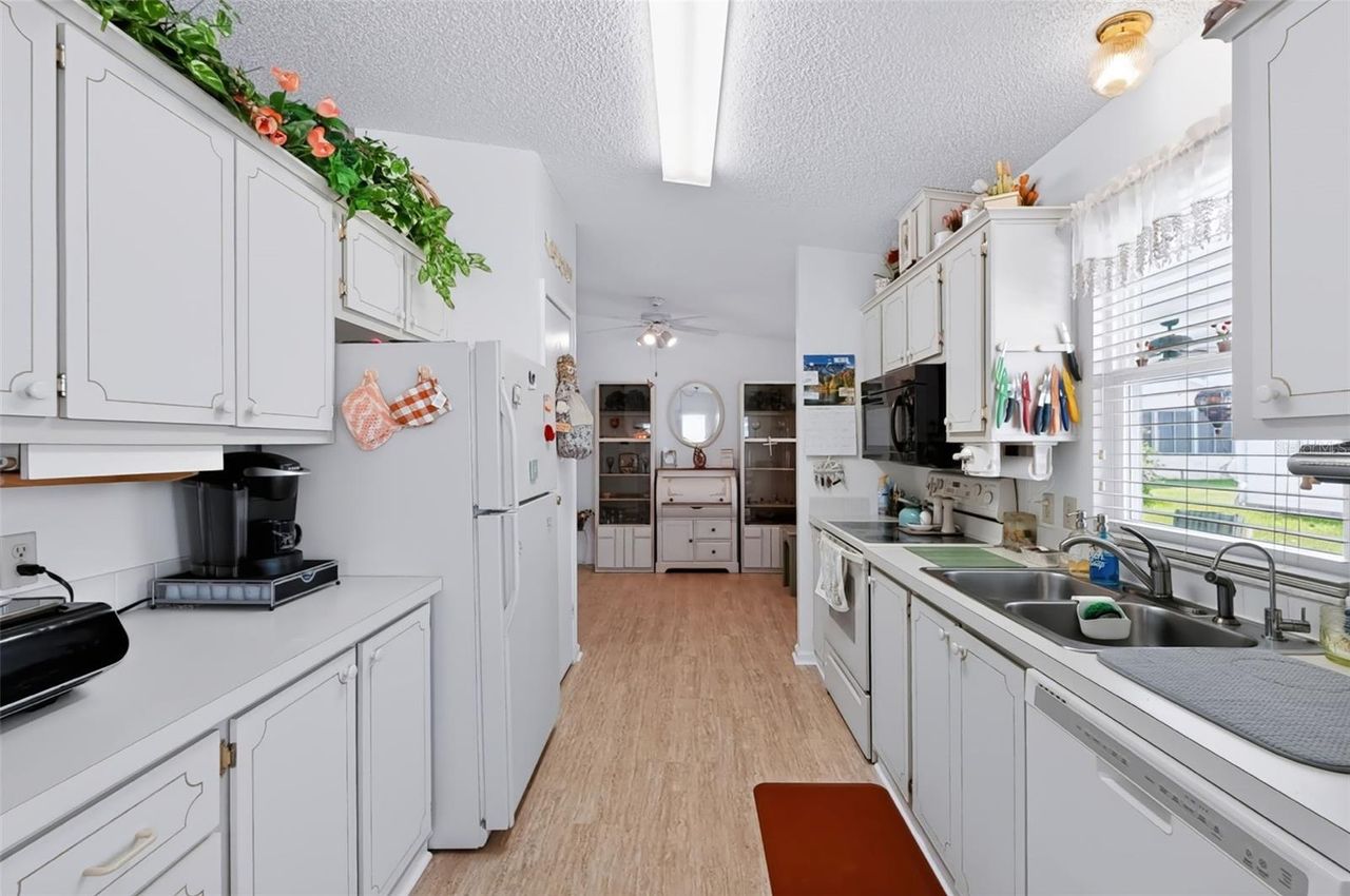 1220 MARIA COURT — photo 11