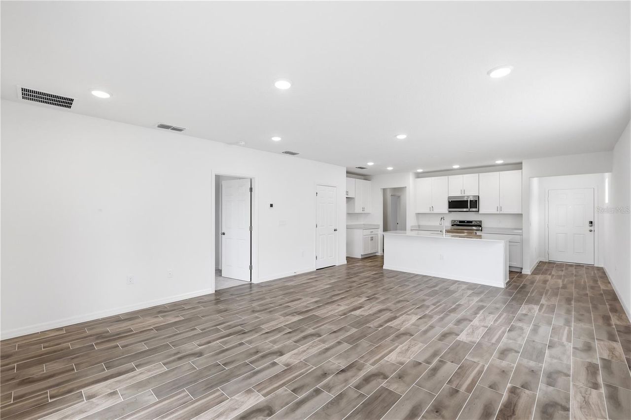 2301 LEELA CIRCLE — photo 4