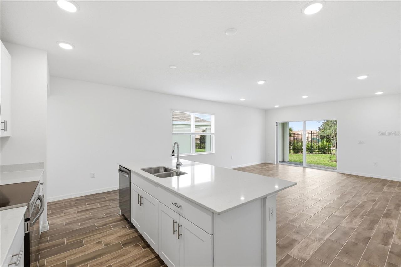 2301 LEELA CIRCLE — photo 5