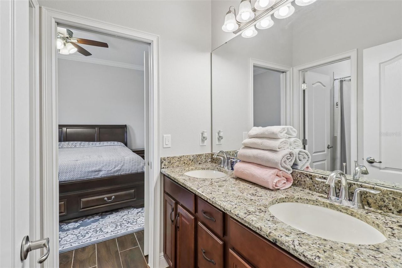 121 HARVEST GATE BOULEVARD — photo 19