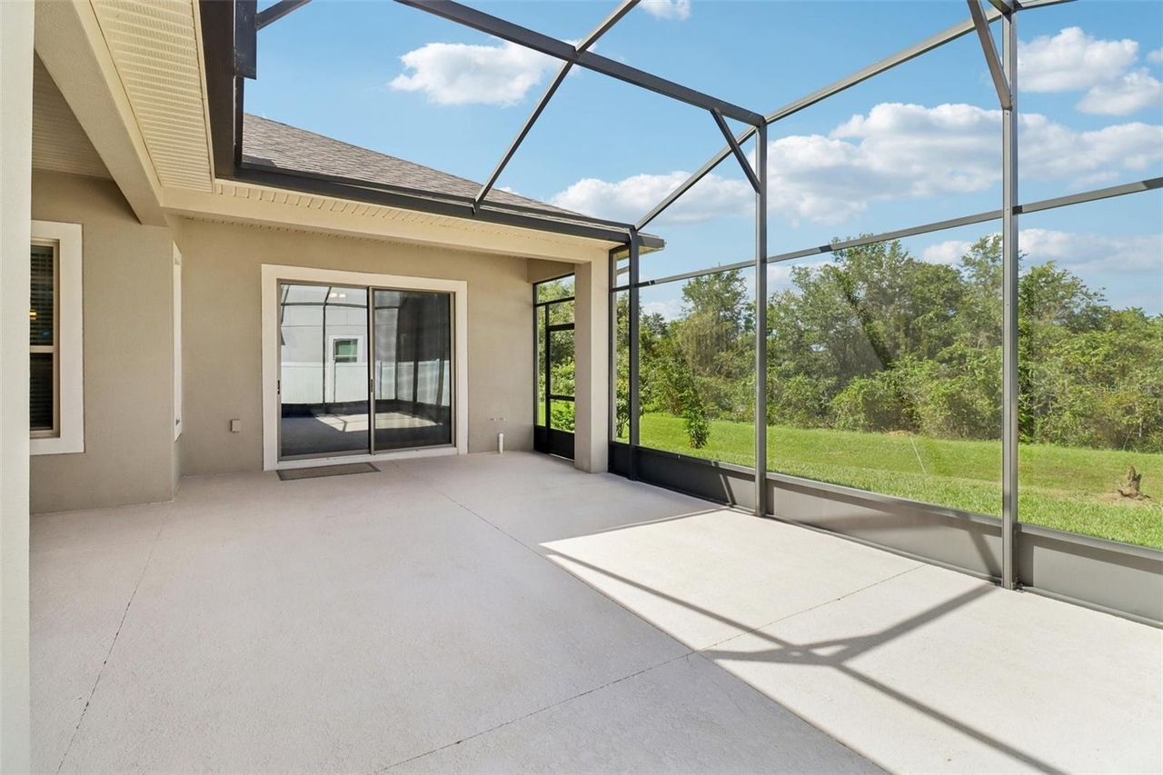 121 HARVEST GATE BOULEVARD — photo 26